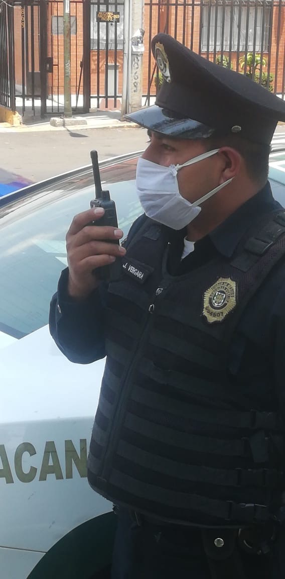 Mexico City Police Officer with STP9200 in Street